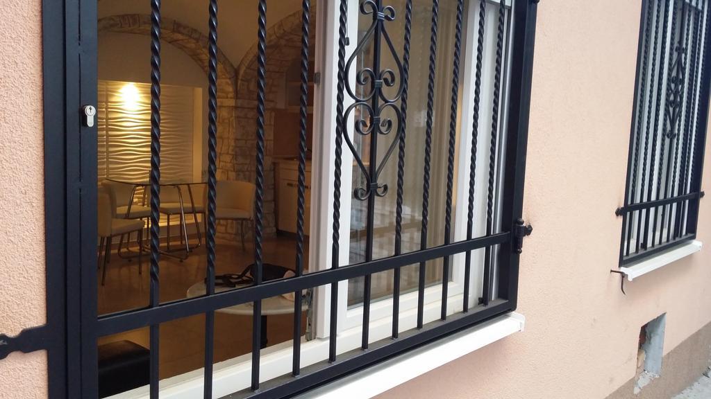 Apartment Zemun Old Town Center Belgrado Quarto foto
