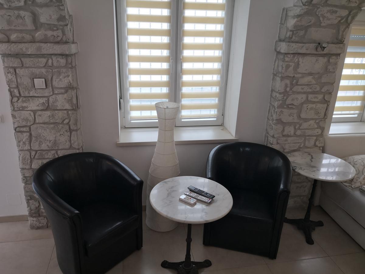 Apartment Zemun Old Town Center Belgrado Exterior foto